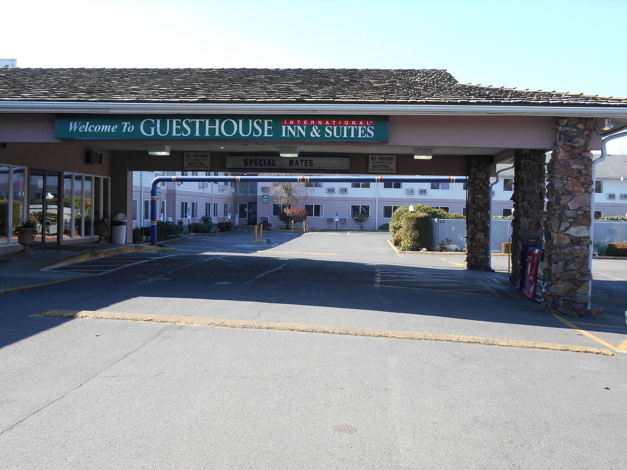 Guesthouse Inn & Suites Eugene/Springfield Exterior photo