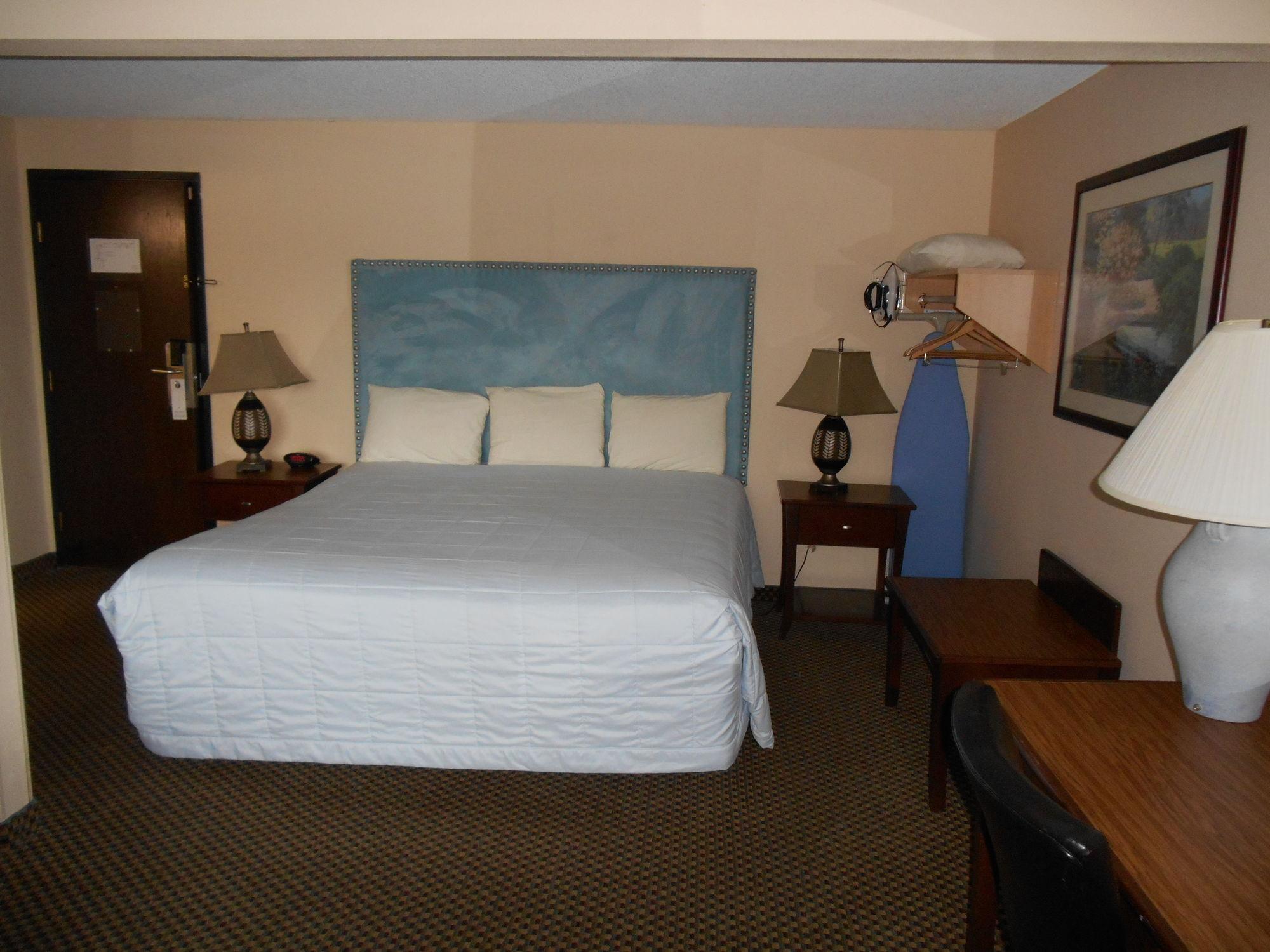 Guesthouse Inn & Suites Eugene/Springfield Exterior photo