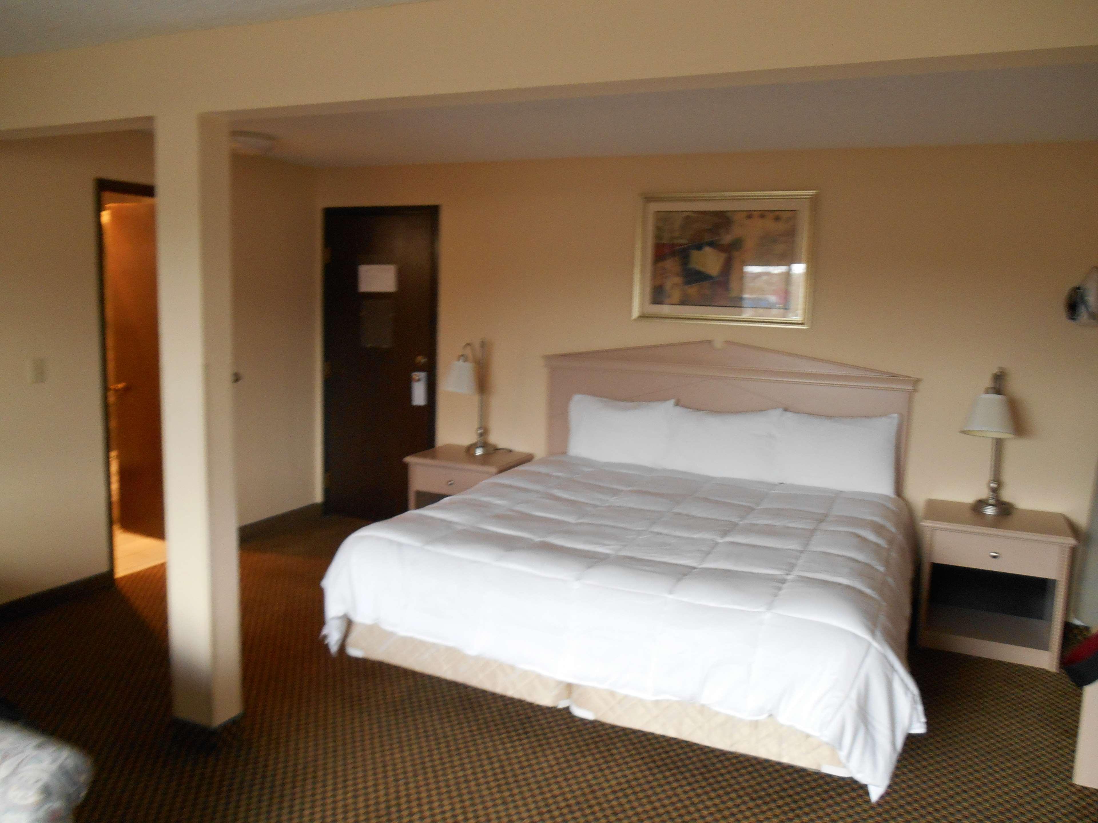 Guesthouse Inn & Suites Eugene/Springfield Exterior photo